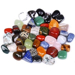 50 darab azaz fél kilogramm ásvány kő amik nagyon színesek